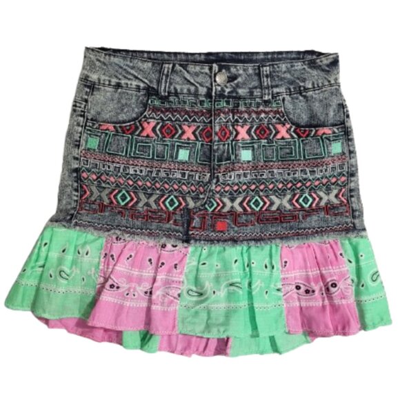 CELEBRITY PINK Upcycled Refashioned Denim Jean Bandanna Skirt  -  Women's Size 7 - Picture 1 of 6